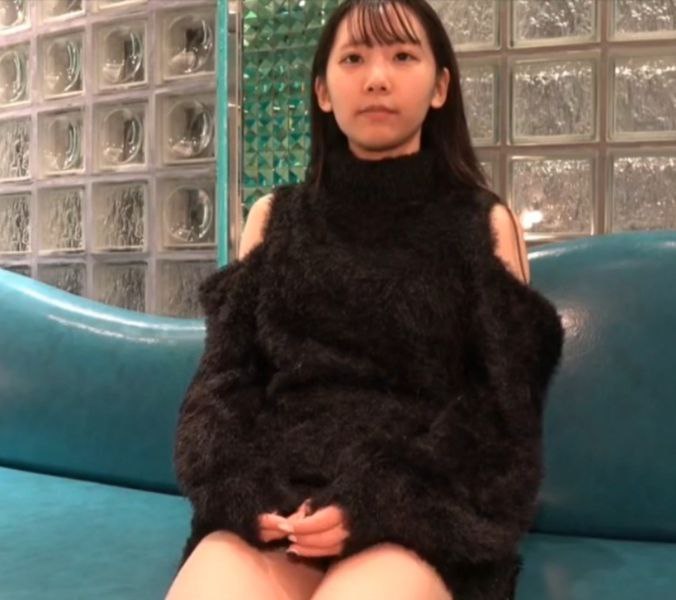 小穴会喷浆！妹妹翘起屁股被玩穴！圆润美臀嫩穴，假屌插穴爆菊花，进进出出猛捅